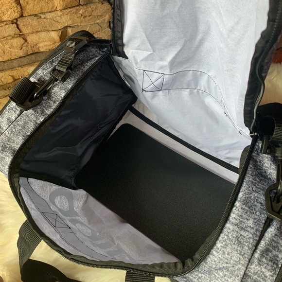 Adidas originals Santiago duffel bag grey black - Picture 10 of 12